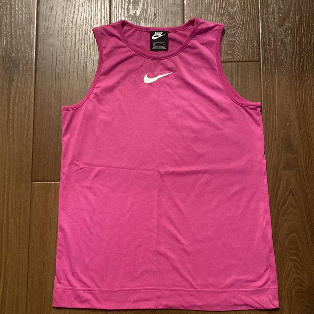 Nike women’s small pink tank~ Like New